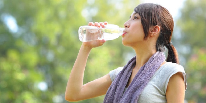 Minum Air