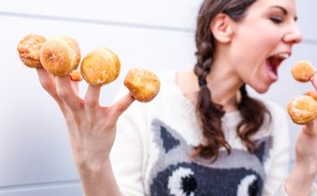 5 Makanan yang Baik Dikonsumsi saat Datang Bulan