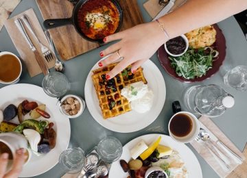 Ngga Bisa Berhenti Makan? Bisa Jadi Kamu Mengalami Ini!