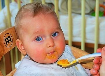 Pedoman Makan untuk Si Kecil yang Sedang Belajar Makan