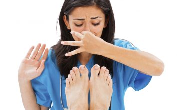 Coba 4 Tips Berikut buat Ngilangin Masalah Bau Kaki!