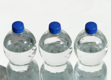 Isi Ulang Air di Botol Kemasan? Pikir-Pikir Ulang deh!