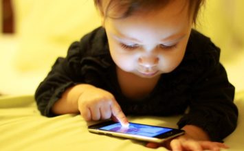 Tips Aman Berselancar di Dunia Maya buat Si Kecil