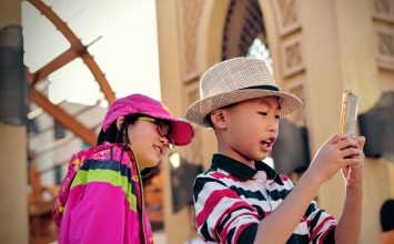 Si Kecil Minta Smartphone? Yuk, Lakukan 3 Hal Ini!