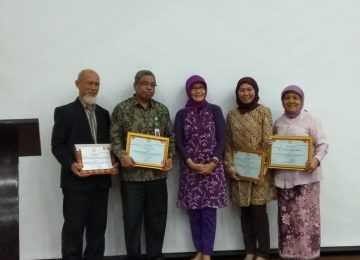 Menebar Ilmu, Membangun Negeri!