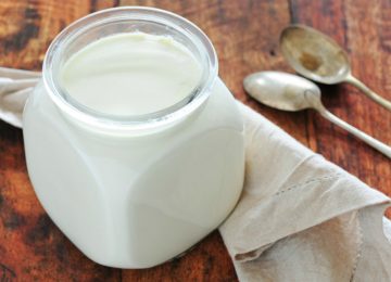 Manfaat Menarik di Balik Susu “Basi”