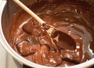 Yuk, Ketahui 5 Cara Melelehkan Cokelat!