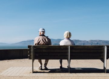 Ketahui Perbedaan Alzheimer dan Parkinson, serta Cara Mencegahnya!