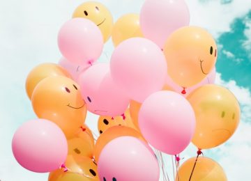 Toxic Positivity pada Pemuda, Apa Penyebabnya?