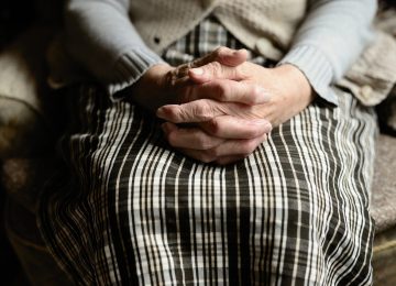 Apa Itu Hot Flashes pada Menopause?