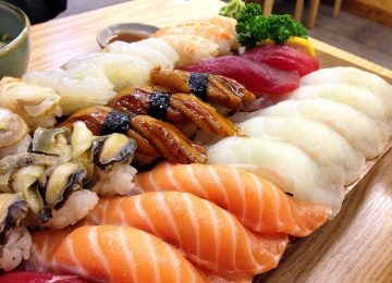 Bahayakah Megonsumsi Sushi dan Sashimi?
