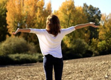 Yuk, Tanamkan Positive Self-Talk agar Hidup Lebih Bahagia!