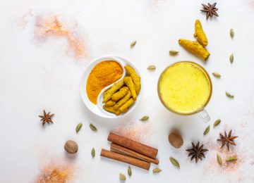 4 Manfaat Golden Milk, yang Seemas Namanya