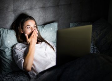 Suka Menunda Tidur? Mungkin Kamu Mengalami Ini