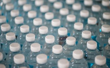 Amankah Kemasan Botol Plastik Digunakan Berulang?