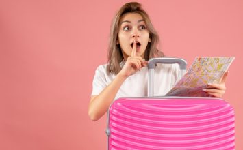 Tips Atasi Jet Lag Saat Berpergian