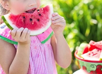 Membongkar 5 Mitos Tentang Makan Buah