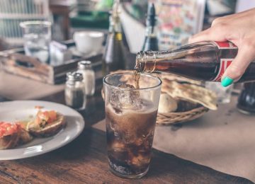 Mengintip Fakta dibalik Minuman Bersoda