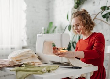 Kreasi Ramah Lingkungan dengan Upcycling Fashion