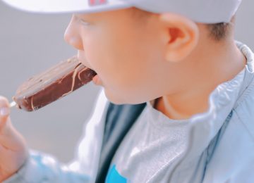 Benarkah Makan Es Krim Bisa Bikin Demam?