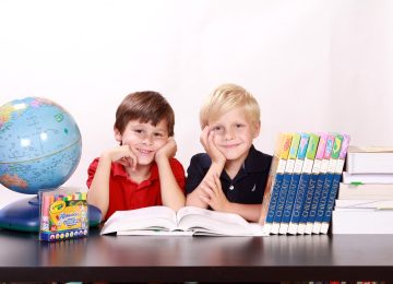Pola Tidur Anak Usia Sekolah agar Berprestasi