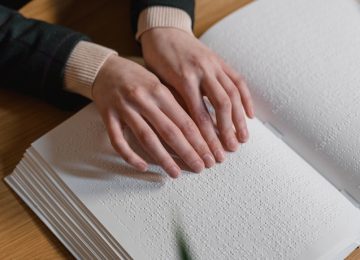 Huruf Braille, Media Komunikator Penyandang Disabilitas
