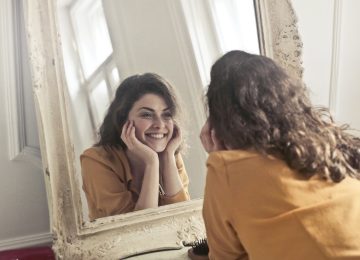 Sisi Positif Self-Talk untuk Atasi Depresi