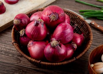 Benarkah Bawang Merah Bisa Turunkan Demam?