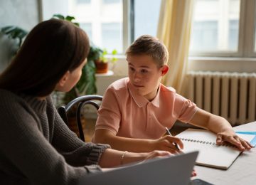 Membersamai Anak Autis, Siapa Takut?   