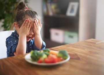Anak Susah Makan? Begini Cara Atasi Anak Picky Eater!