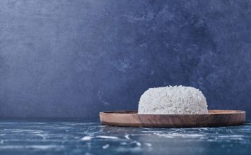 Benarkah Menyimpan Nasi di Kulkas Lebih Sehat?