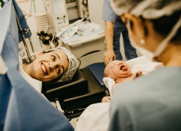 Mengenal Manfaat Hypnobirthing saat Persalinan